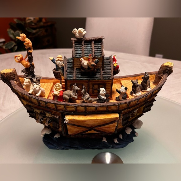 Noah Ark-Vintage  1998-Handpainted animals set-Resin-Great Pre-owned - Picture 1 of 16
